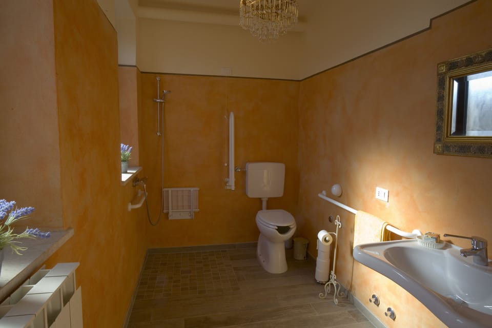 Apartment, 2 Bedrooms (OLTRE) | Bathroom | Shower, hair dryer, bidet, towels