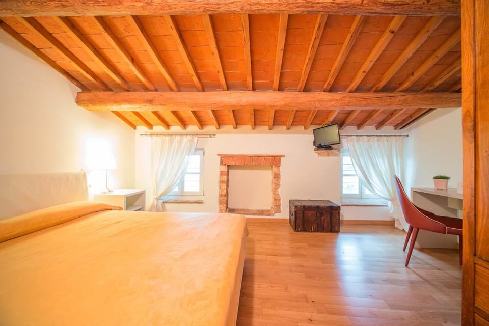 Triple Room | 1 bedroom, desk, free WiFi, bed sheets