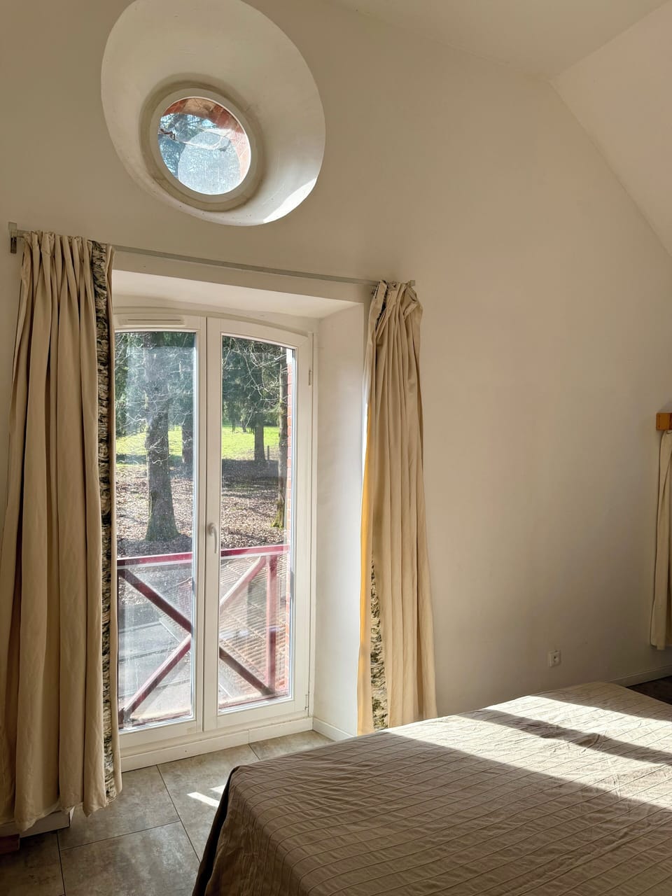 Standard Room (Polac) | 1 bedroom, premium bedding, soundproofing, iron/ironing board
