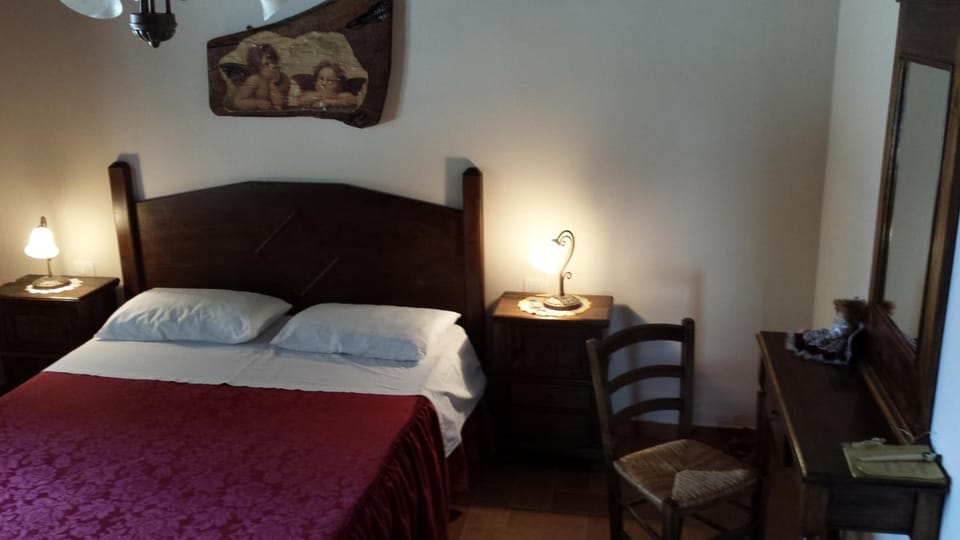 In-room safe, iron/ironing board, free WiFi, bed sheets