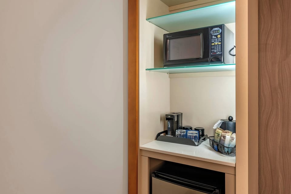 Fridge, microwave, coffee/tea maker