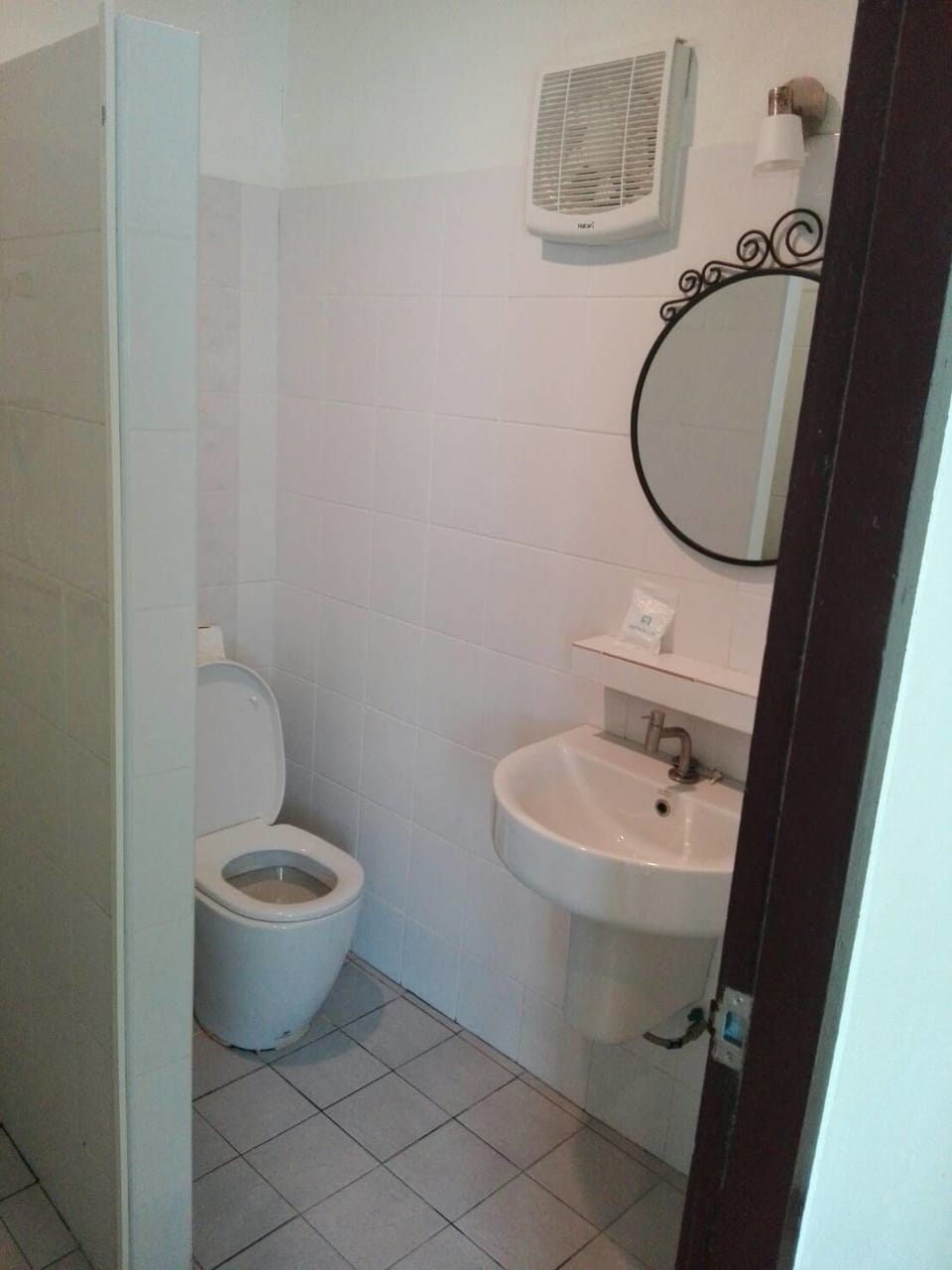 Cottage 2 Persons  | Bathroom | Shower, free toiletries, slippers, towels