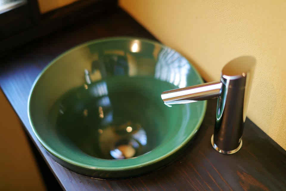 Double Room | Bathroom sink