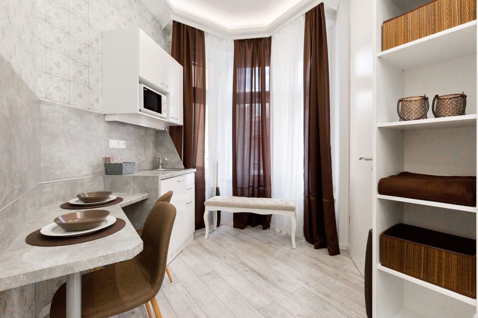 Private kitchenette