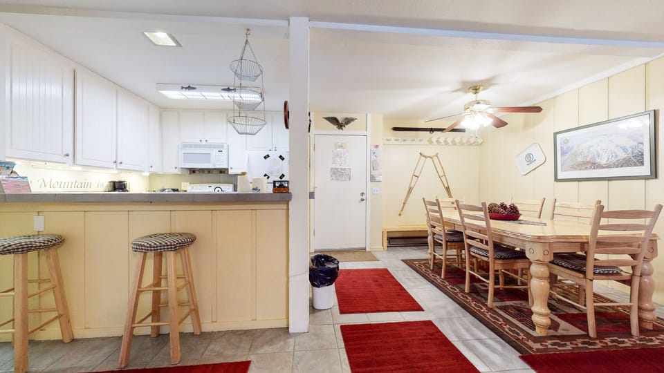 Condo, 1 Bedroom | Private kitchen | Fridge, microwave, dishwasher, coffee/tea maker