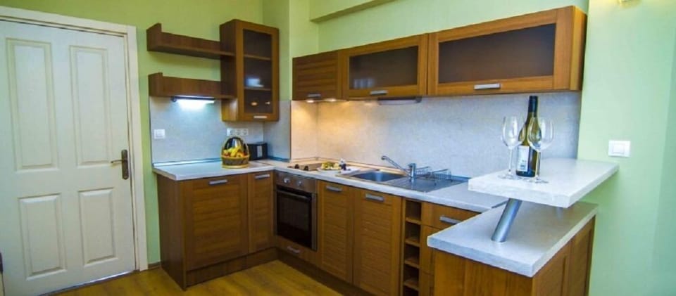 Apartment, 1 Bedroom | In-room safe, desk, free WiFi