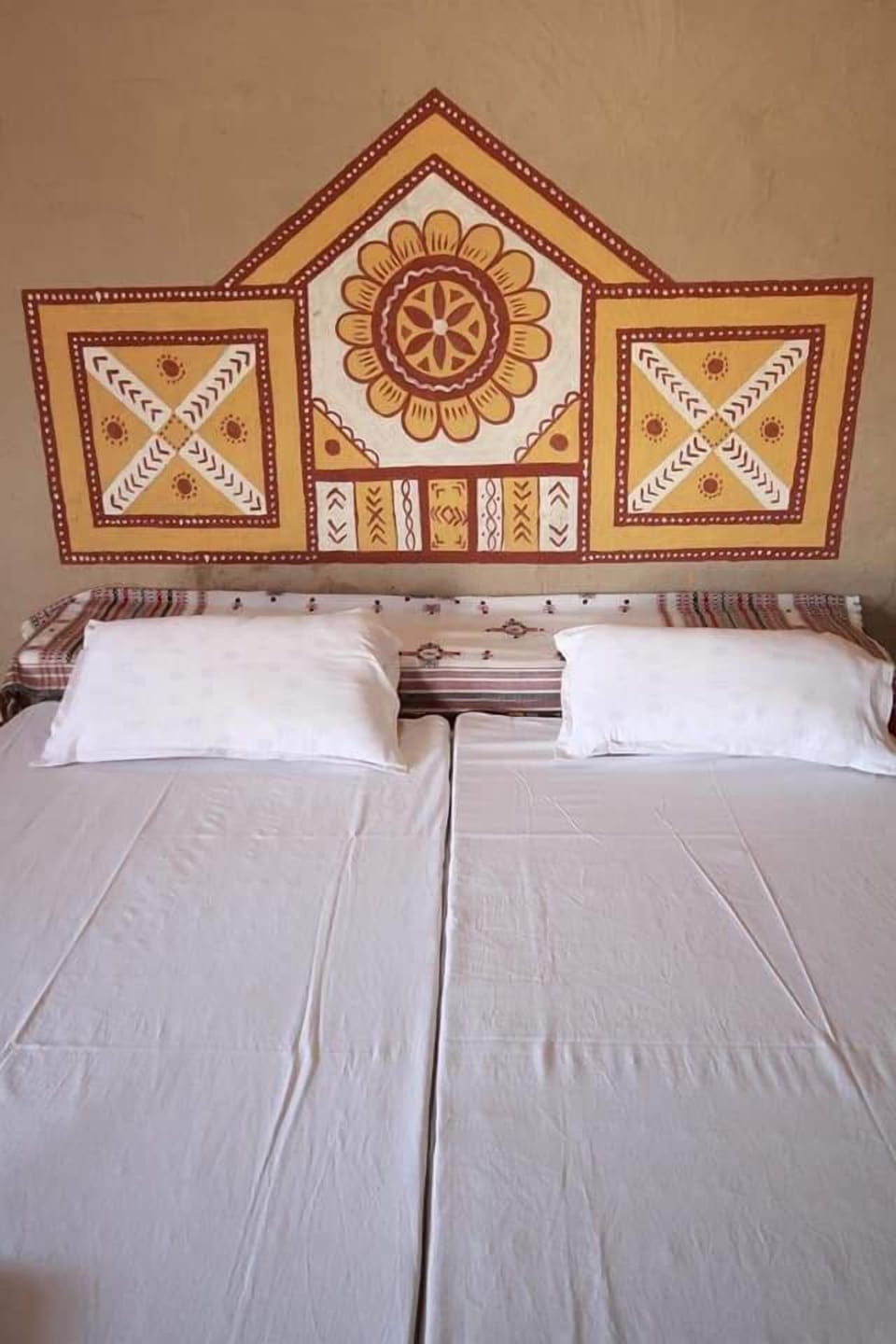 Mud Huts | Rollaway beds (surcharge), bed sheets