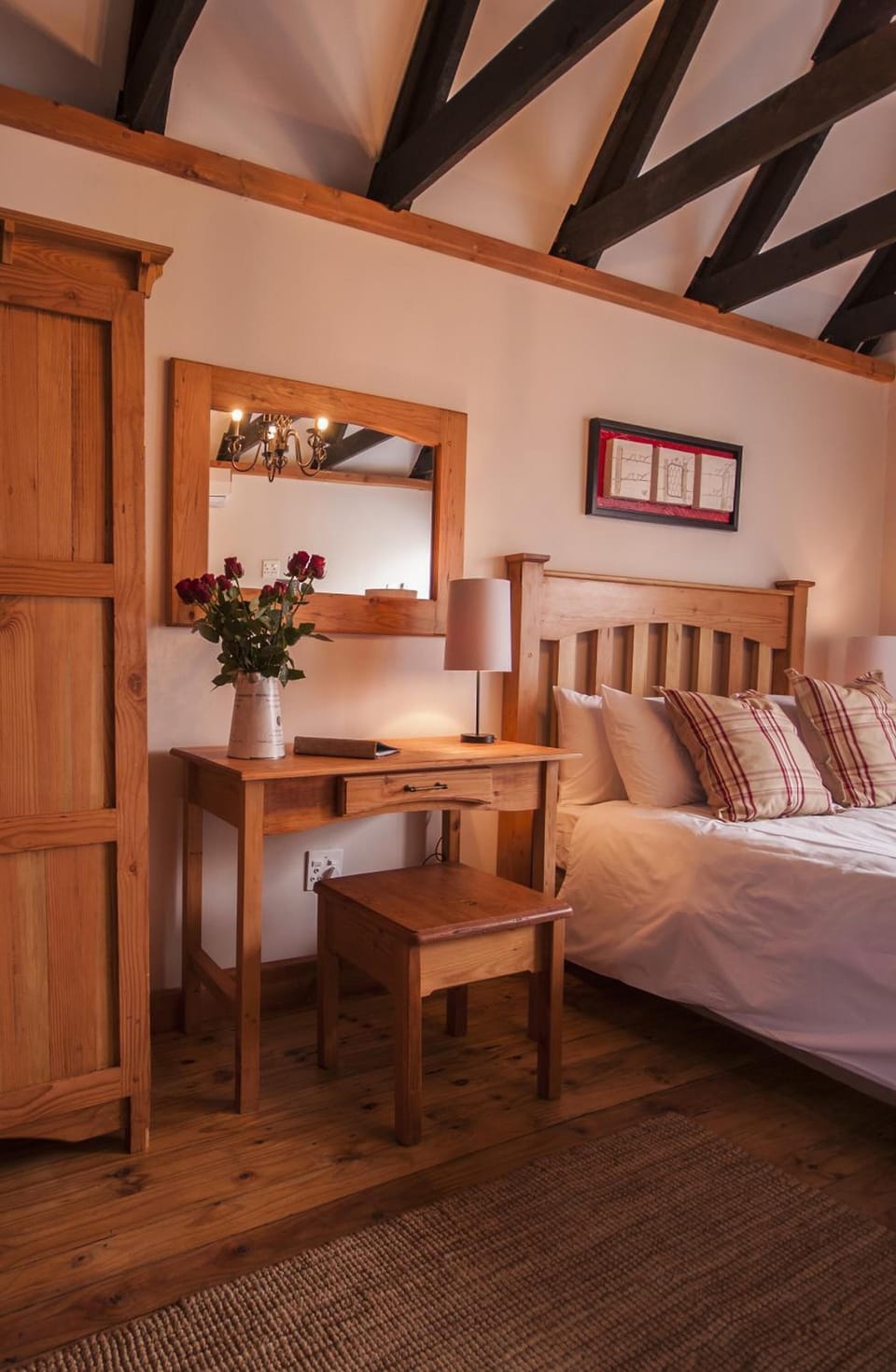 Premium bedding, in-room safe, desk, iron/ironing board