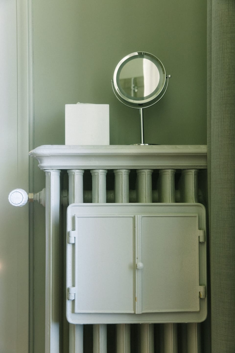 Superior Deluxe | Bathroom | Shower, rainfall showerhead, free toiletries, hair dryer