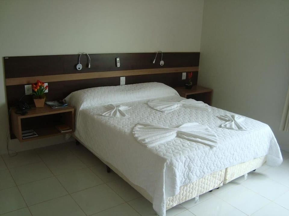 Executive Double Room | 1 bedroom, premium bedding, minibar, desk