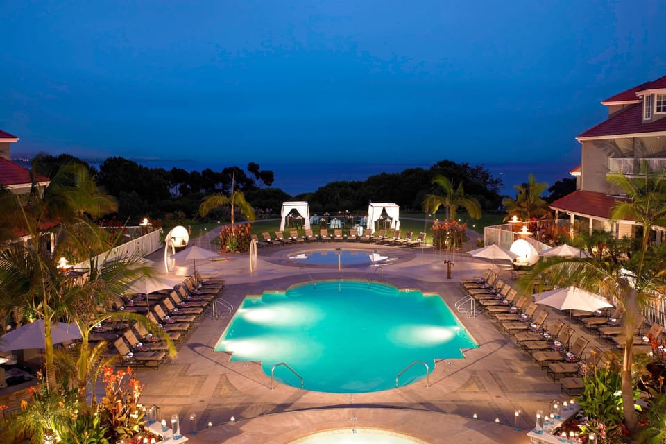2 outdoor pools, pool umbrellas, sun loungers