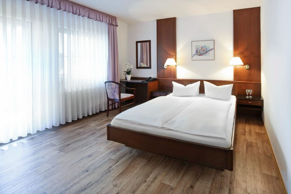 Desk, free WiFi, bed sheets