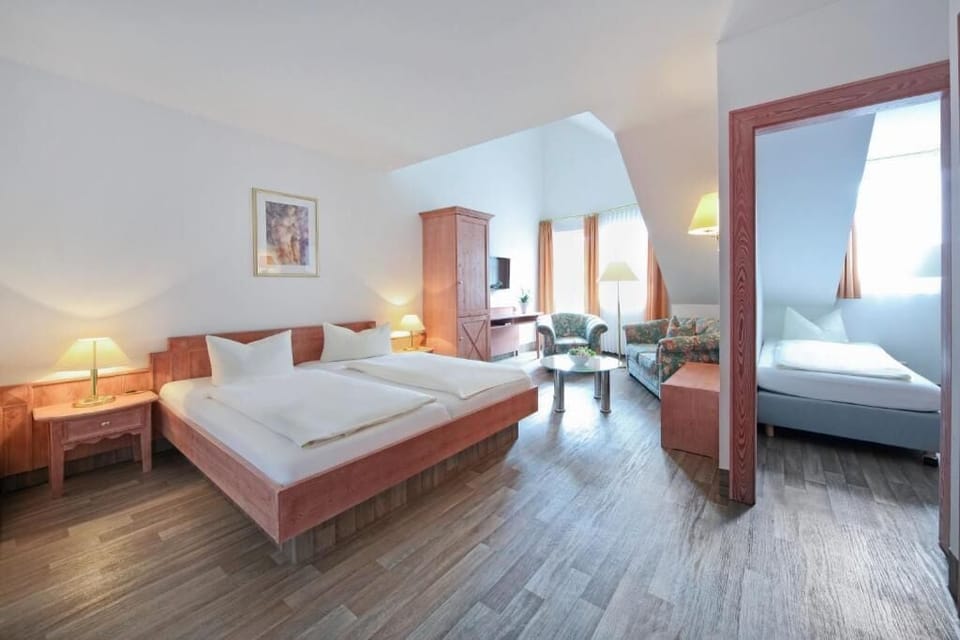 Desk, free WiFi, bed sheets