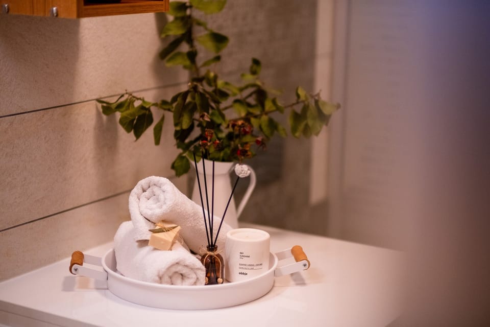 Superior Condo, 2 Bedrooms, Sea View | Bathroom | Shower, hair dryer, towels