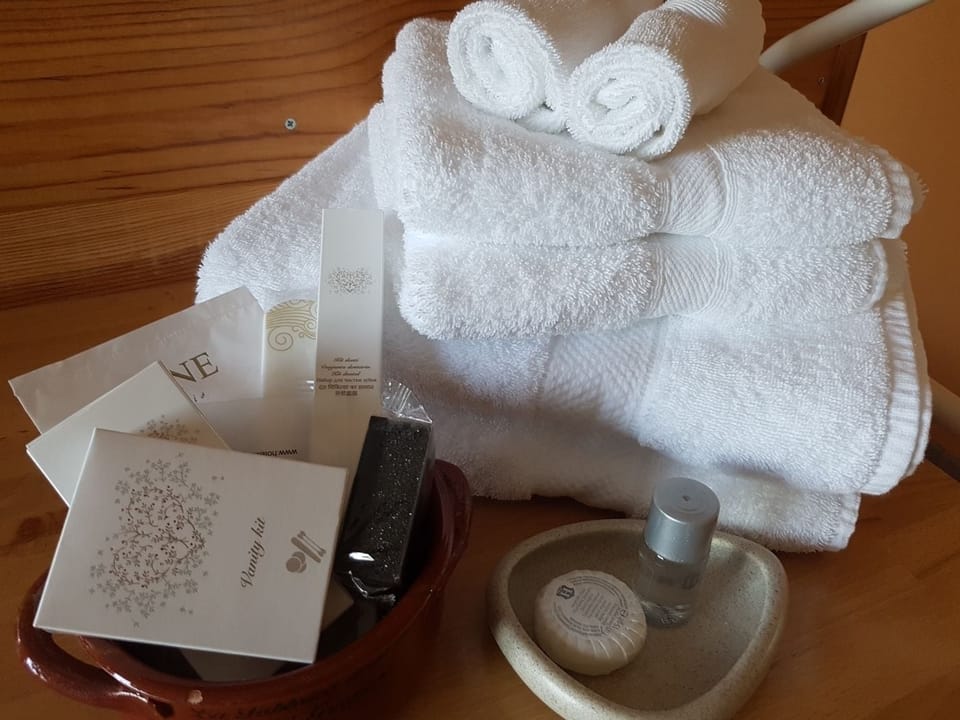 Shower, free toiletries, bathrobes, slippers