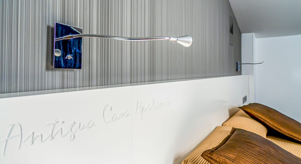 Superior Double or Twin Room | In-room safe, desk, blackout drapes, soundproofing
