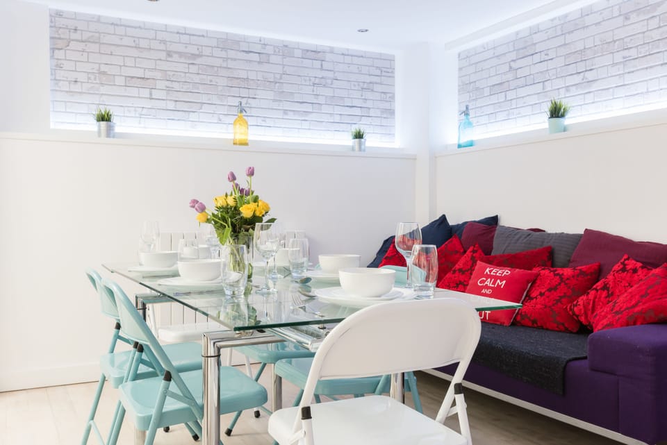 Second Nest London Warehouse | In-room dining