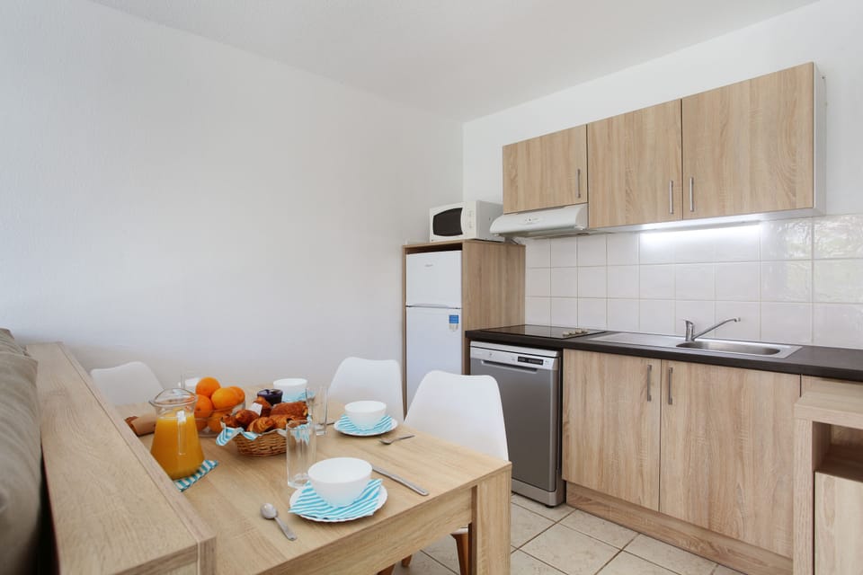 Private kitchenette