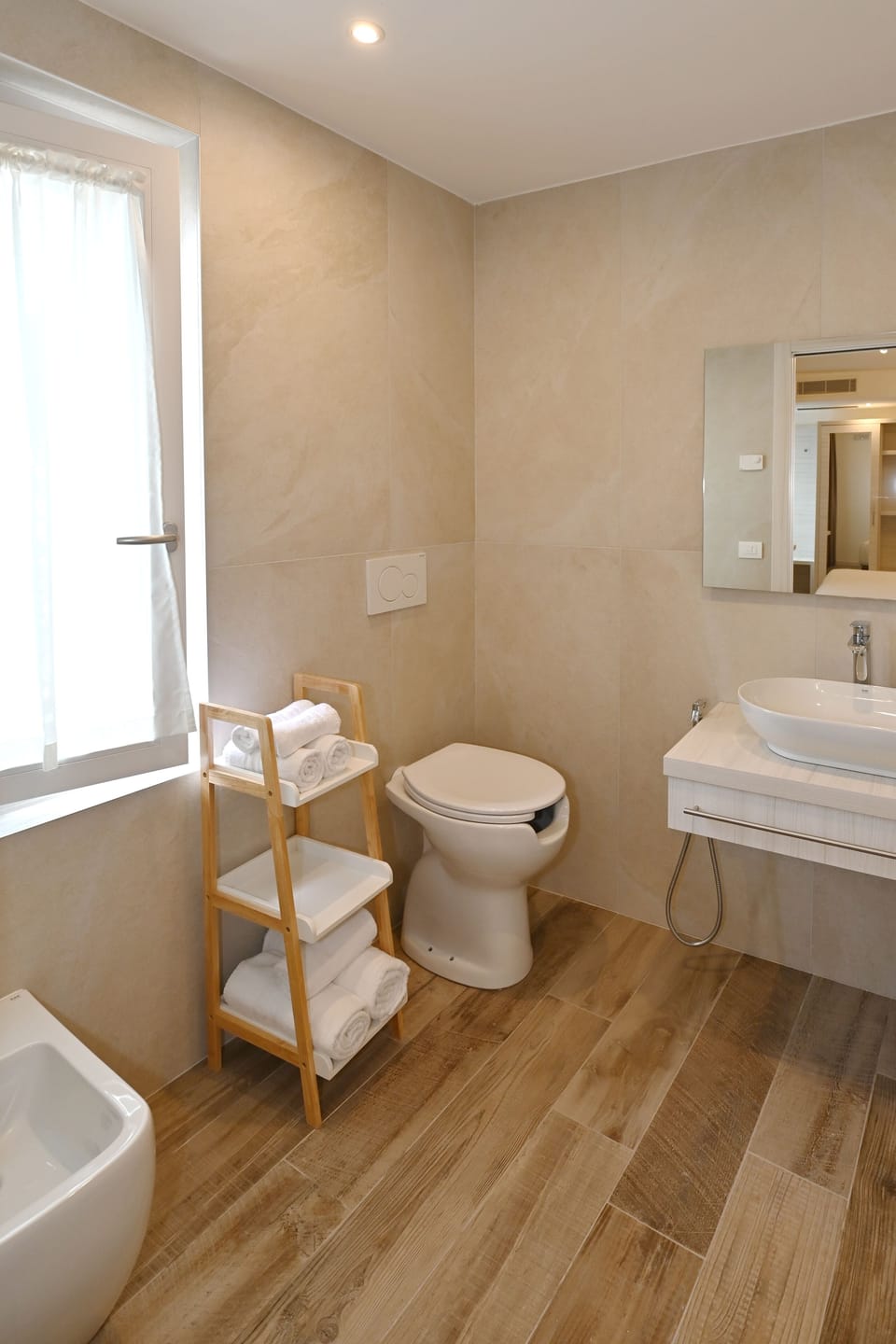 Superior Double Room, 1 Bedroom, Non Smoking | 2 bedrooms, minibar, in-room safe, desk