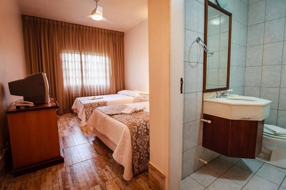 Deluxe Twin Room | 1 bedroom, minibar, desk, rollaway beds