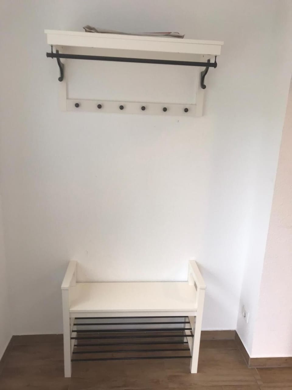 Desk, cribs (free), rollaway beds (surcharge), WiFi (free)