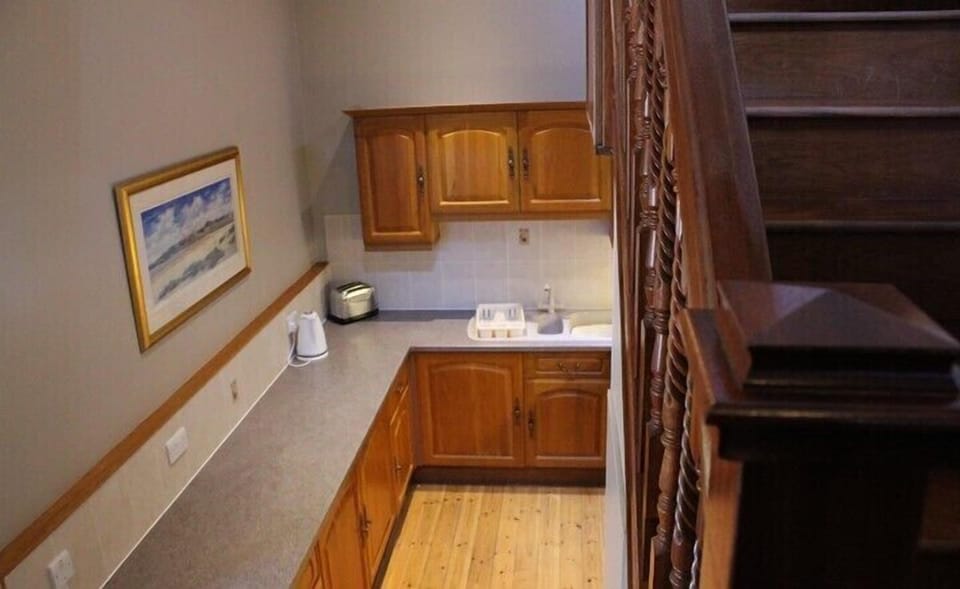 Cottage | Iron/ironing board, free WiFi, bed sheets