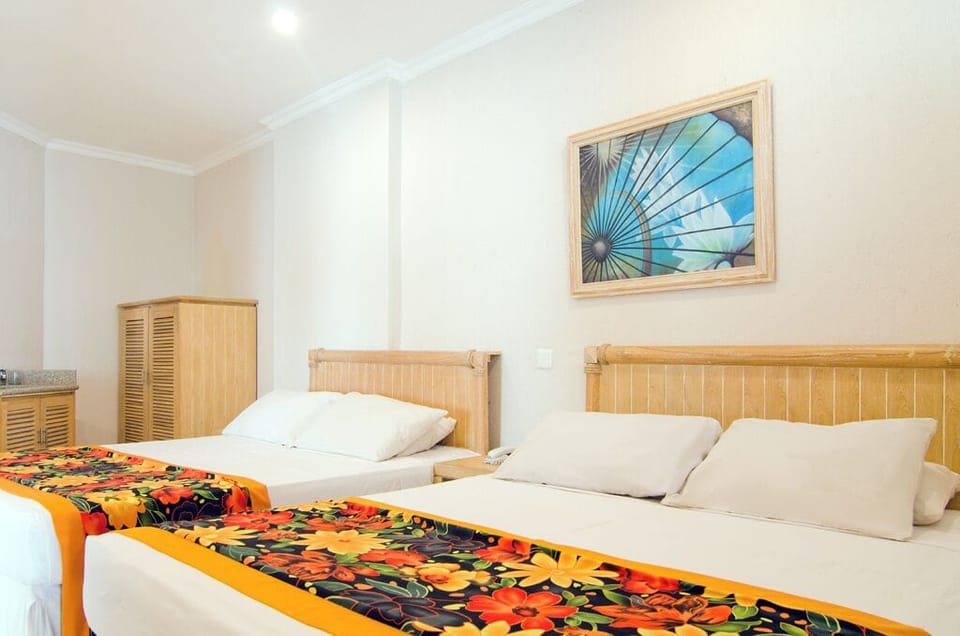 Presidential Suite | In-room safe, desk, laptop workspace, WiFi (free)