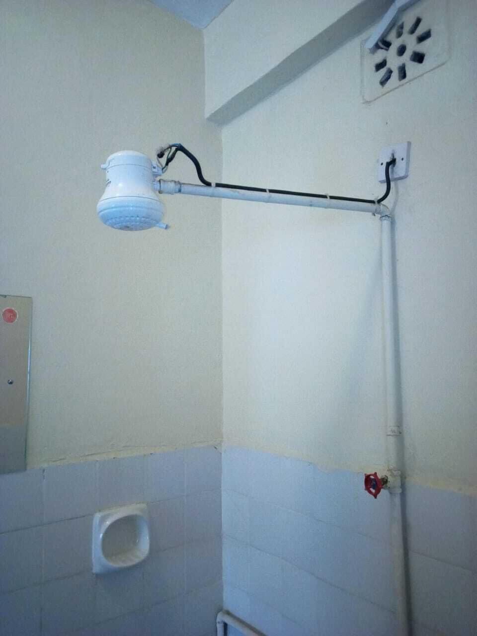 Double Room | Bathroom shower