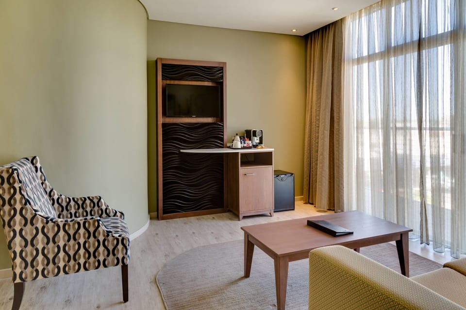 Superior Room | Premium bedding, Select Comfort beds, minibar, in-room safe