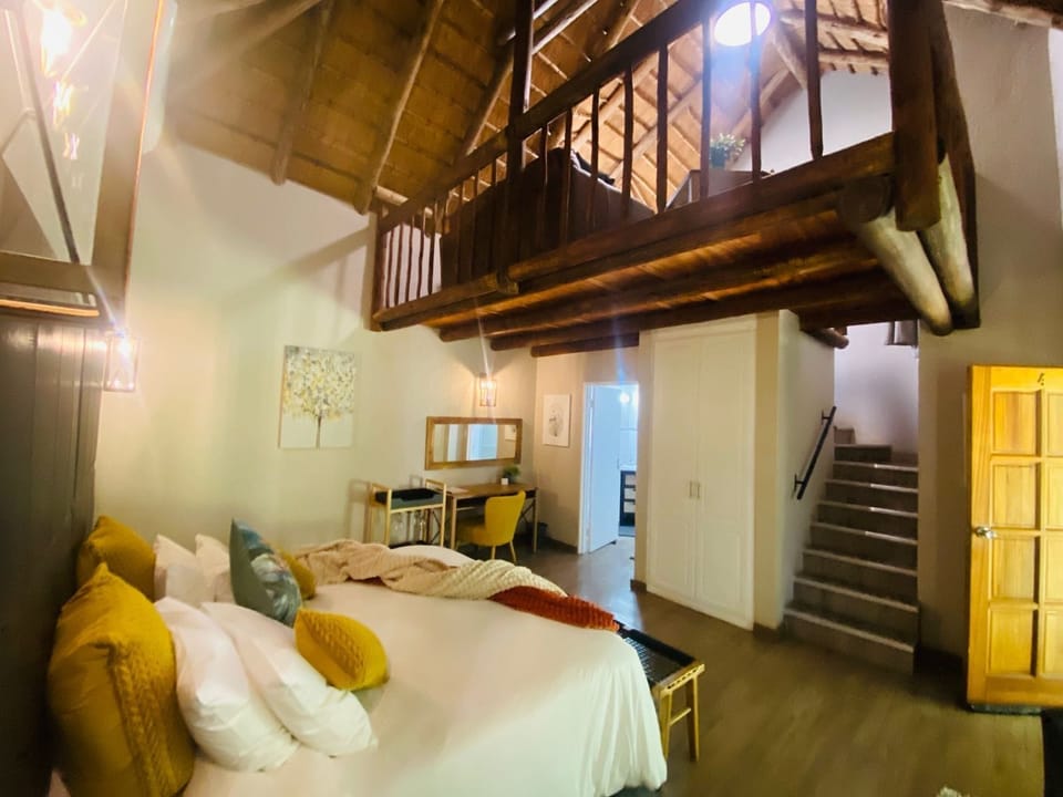 Luxury Double Room, 1 King Bed | In-room safe, laptop workspace, soundproofing, WiFi (free)