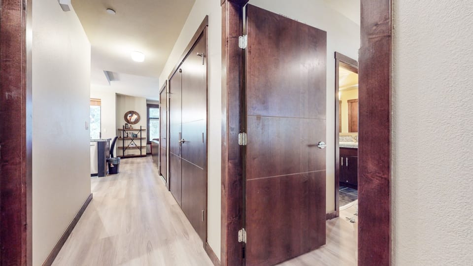 Condo, 2 Bedrooms | Interior