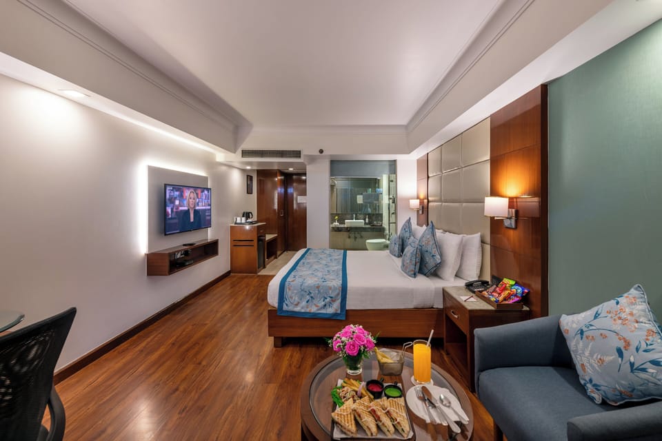 Club Room | Select Comfort beds, minibar, in-room safe, free WiFi