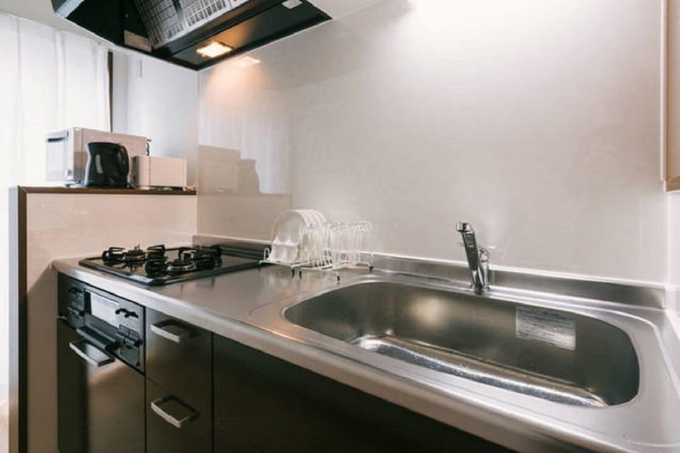 Standard Apartment, Non Smoking | Private kitchenette | Fridge, microwave, stovetop, electric kettle