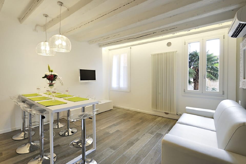 Apartment, 2 Bedrooms | Living area | TV