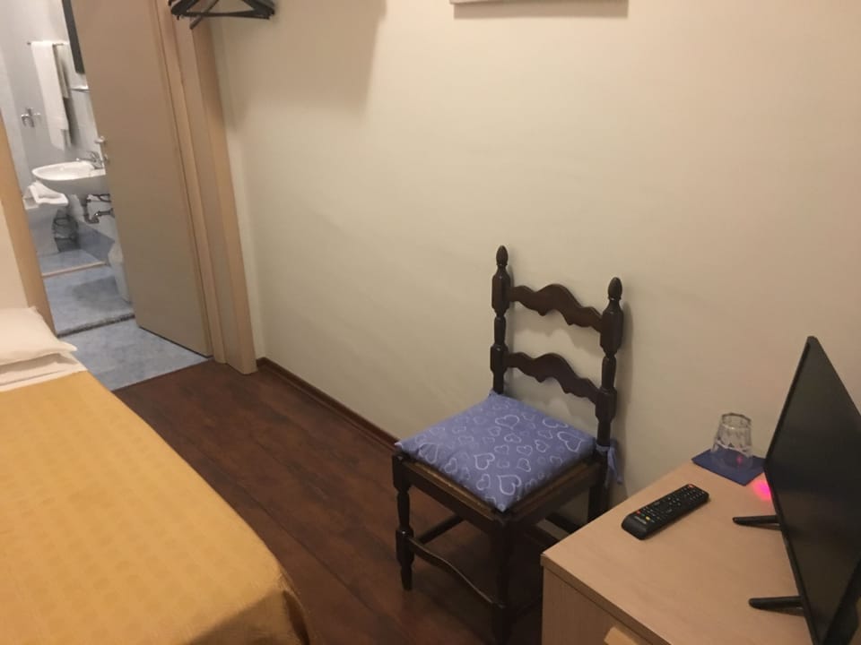 Basic Single Room | Minibar, in-room safe, desk, rollaway beds (surcharge)