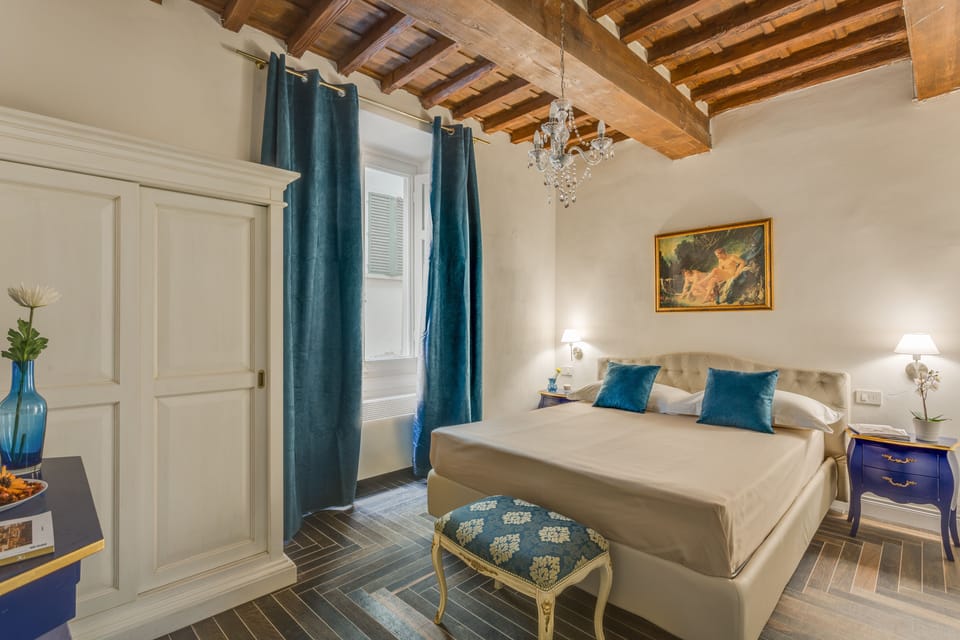 Comfort Double Room | In-room safe, blackout drapes, free WiFi, bed sheets