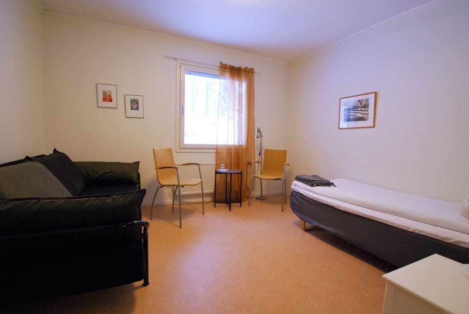 Twin Room (Kursgården no pets allowed) | Free WiFi, bed sheets