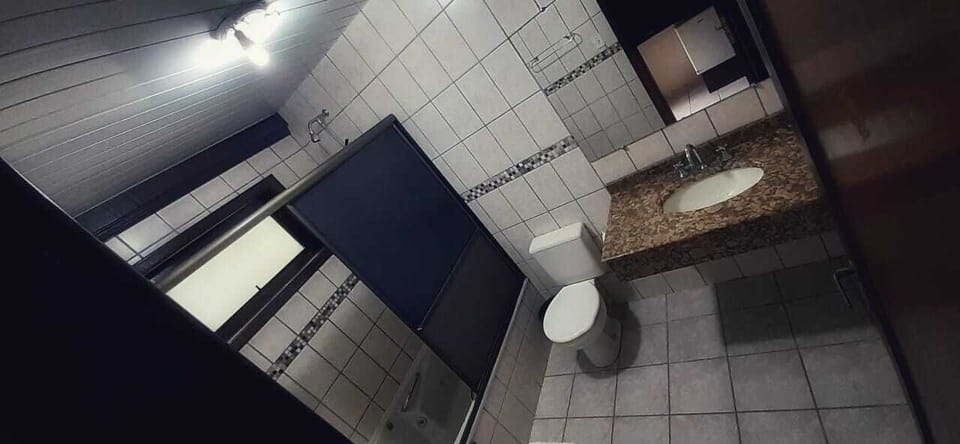 Deluxe Apartment, Multiple Beds, Bathtub, Sea View | Bathroom | Towels