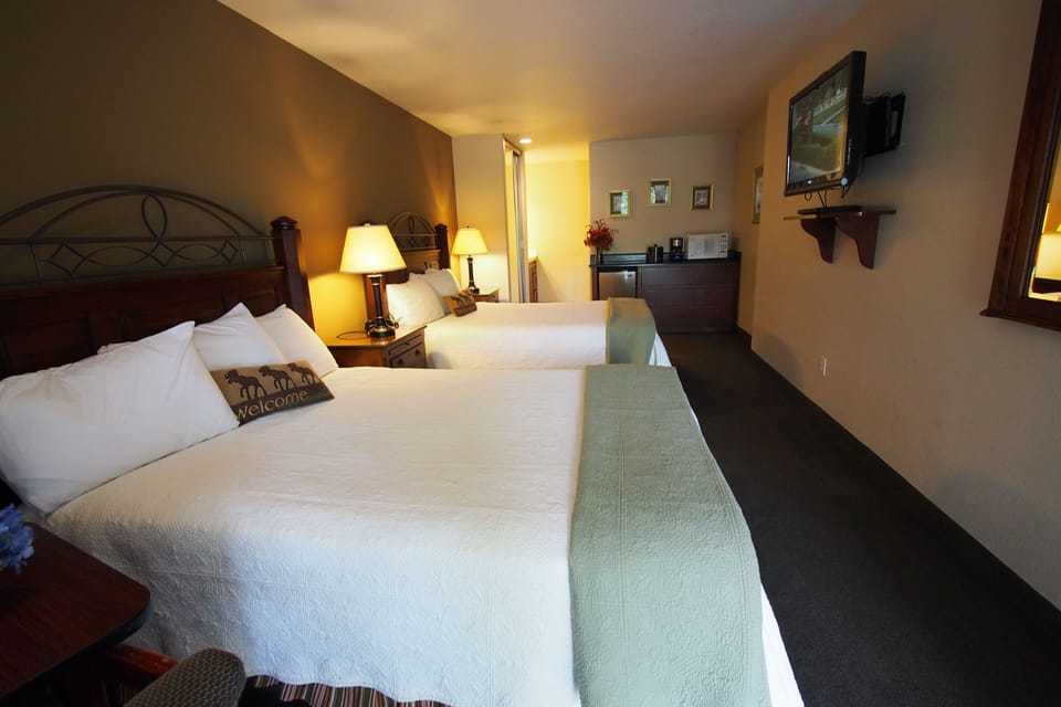 Premium bedding, soundproofing, iron/ironing board, free WiFi