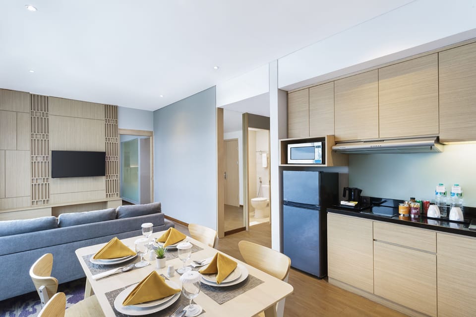 Modern Suite | Private kitchen | Electric kettle