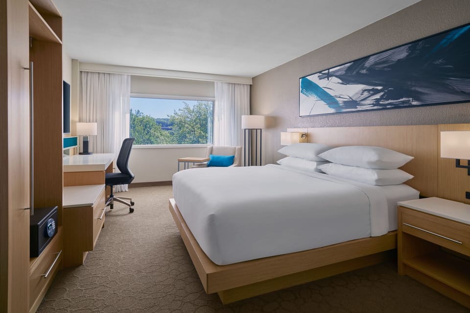 Premium bedding, pillowtop beds, in-room safe, desk