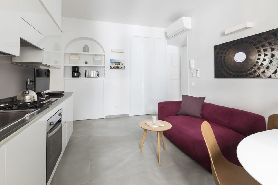Apartment, 3 Bedrooms | Private kitchen | Full-size fridge, microwave, oven, stovetop