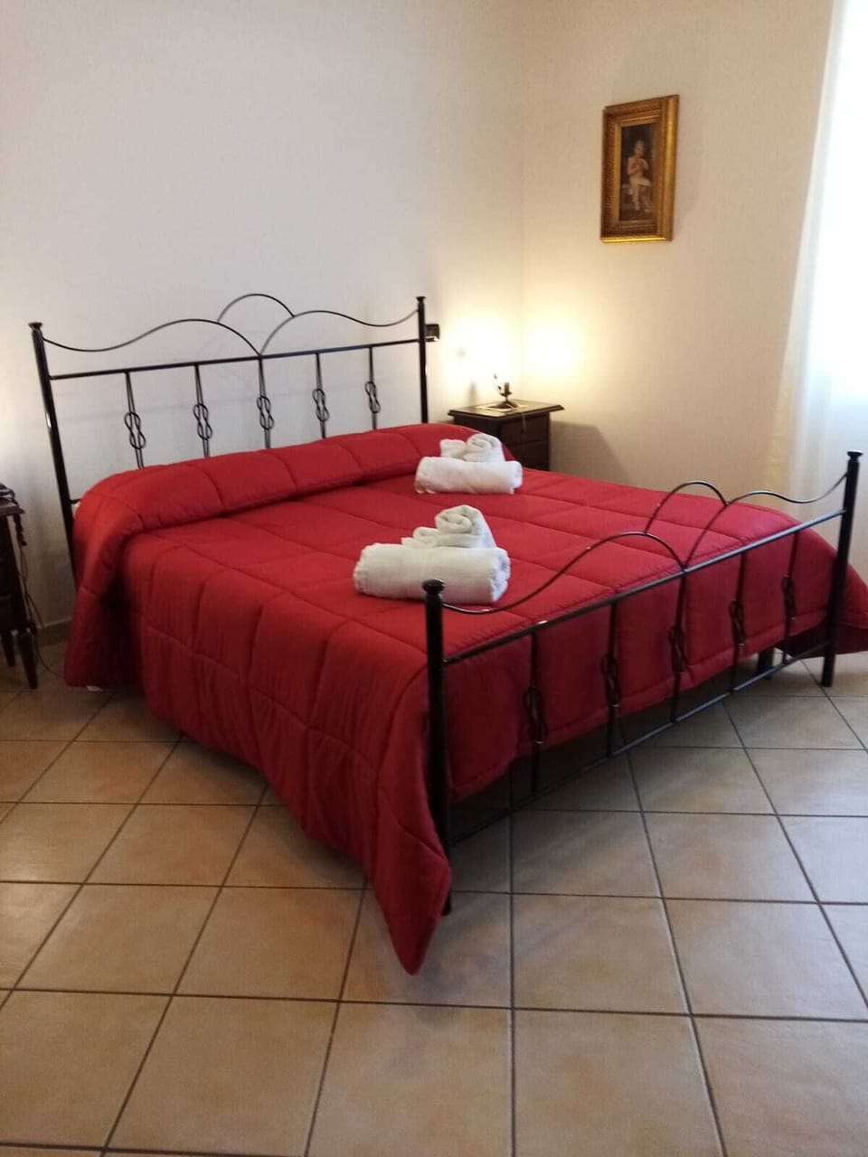 Double Room | Minibar, desk, blackout drapes, soundproofing
