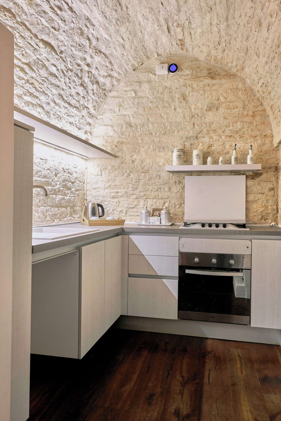 Deluxe Suite, Annex Building | Private kitchen