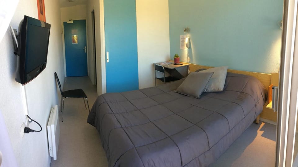 In-room safe, desk, blackout drapes, iron/ironing board