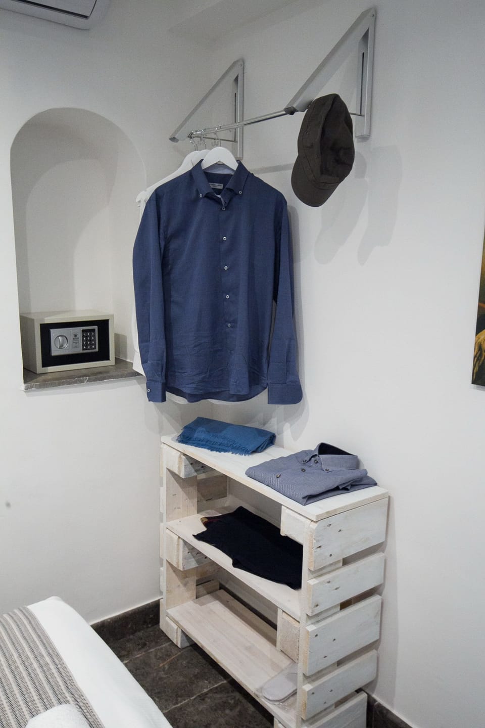 Single Room | 1 bedroom, premium bedding, minibar, in-room safe