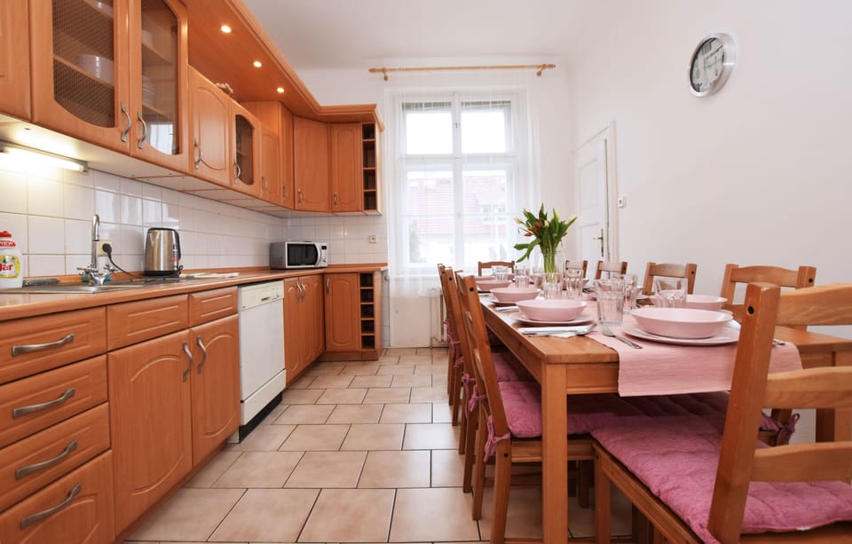 Comfort Suite, 3 Bedrooms, City View | Private kitchen | Fridge, microwave, stovetop, coffee/tea maker
