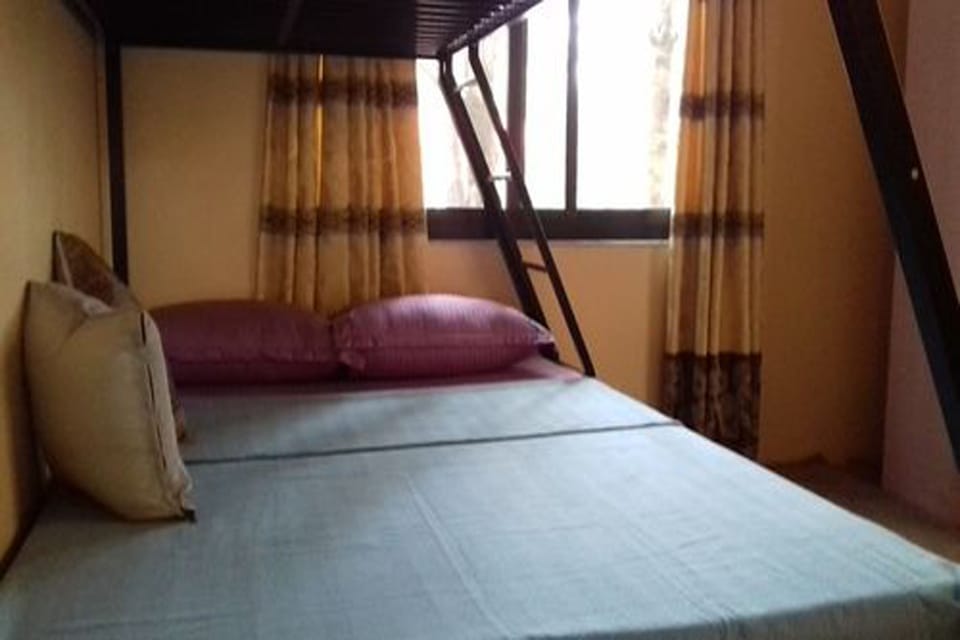 Comfort Single Room, 1 Twin Bed | Desk, iron/ironing board, free WiFi, bed sheets