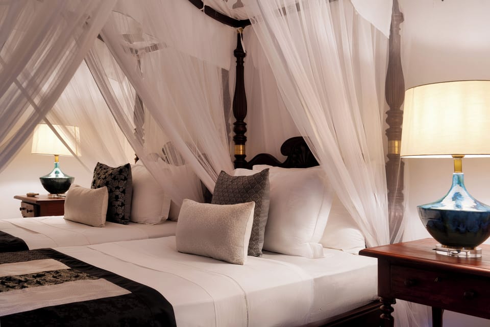 Pioneer | Egyptian cotton sheets, premium bedding, memory foam beds, in-room safe