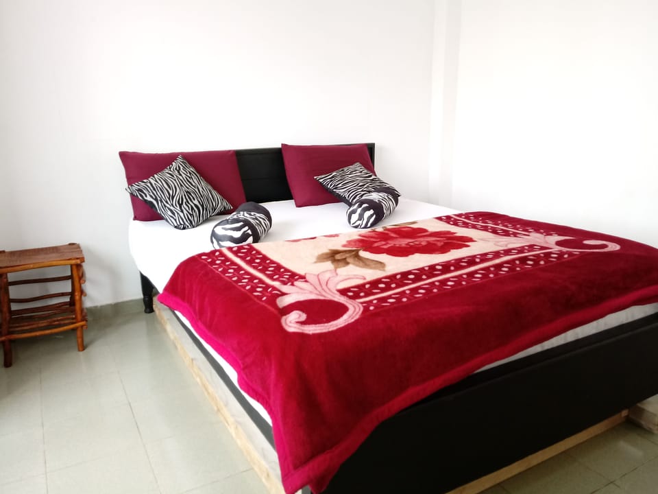 Cottage, Mountain View | 1 bedroom, iron/ironing board, free WiFi